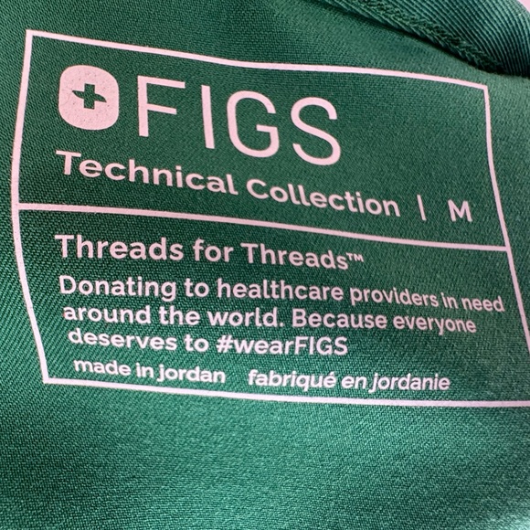 Figs Indocyanine Green Scrub Set- Medium Petite 💚 - Picture 13 of 14